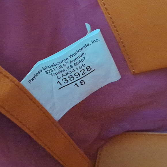 PAYLESS Tote - Picture 7 of 10